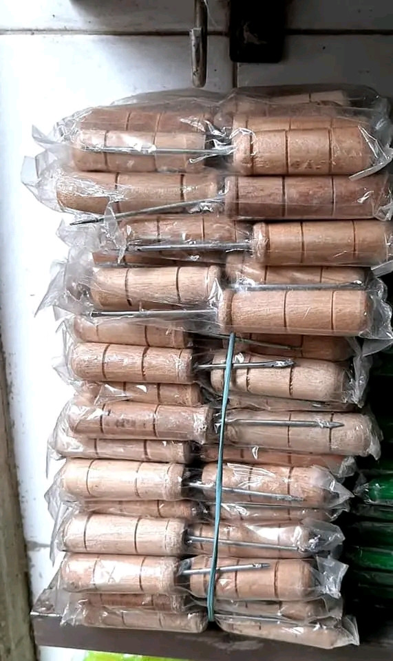 কাঠের সুয়ো(961)