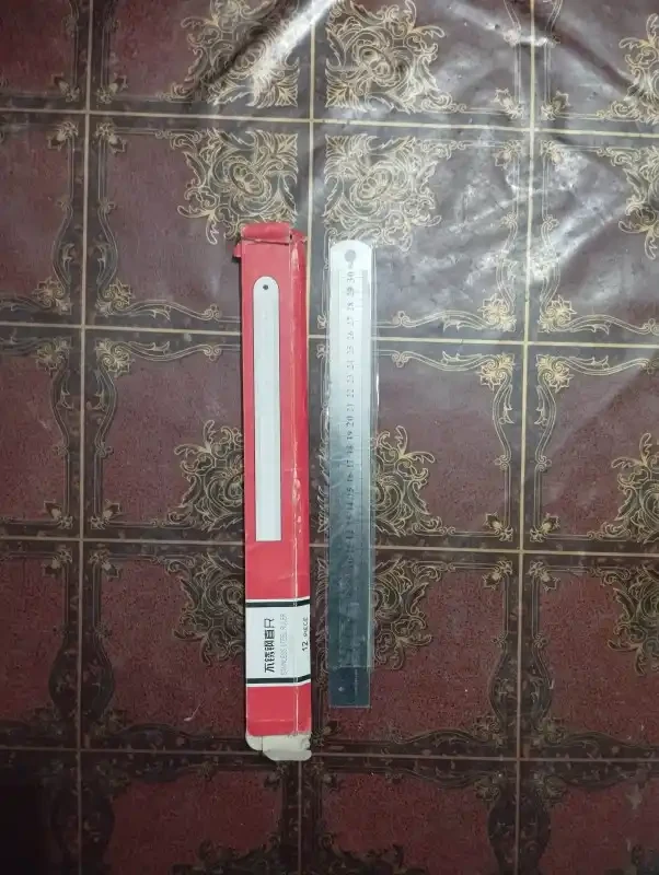 স্টিলের স্কেল ১ নাম্বার